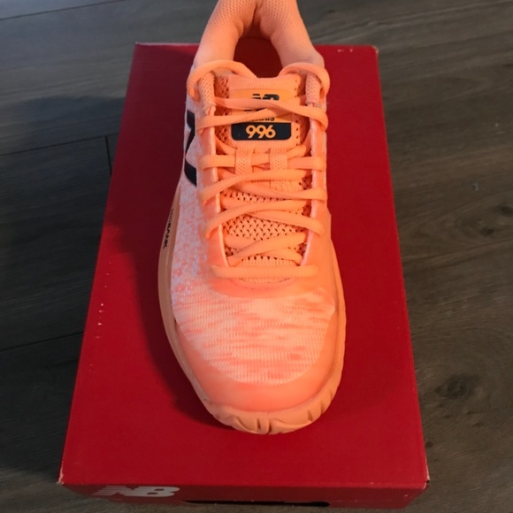 Brand new New Balance tennis shoes - Picture 4 of 6